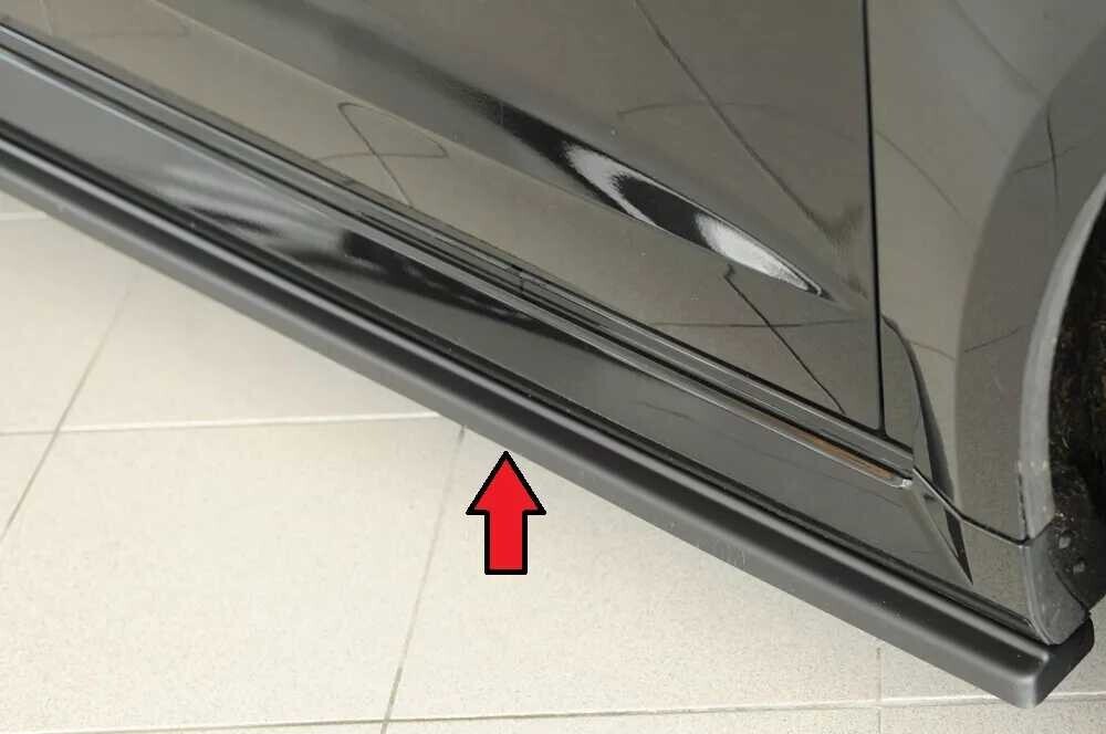 Rieger Tuning Rieger spoiler pod boční práh mont. strana pravá pro Audi RS3 8V 5-dvéř. (sportback 8VA / 8VF), r.v. 02/17-, plast ABS bez povrchové úpravy