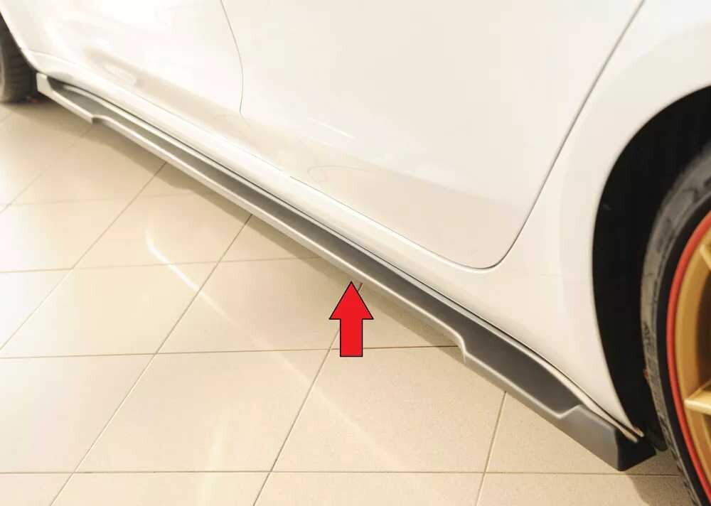 Rieger Tuning Rieger spoiler pod boční práh mont. strana levá pro Tesla Model 3 003, r.v. 06/18-, plast ABS bez povrchové úpravy