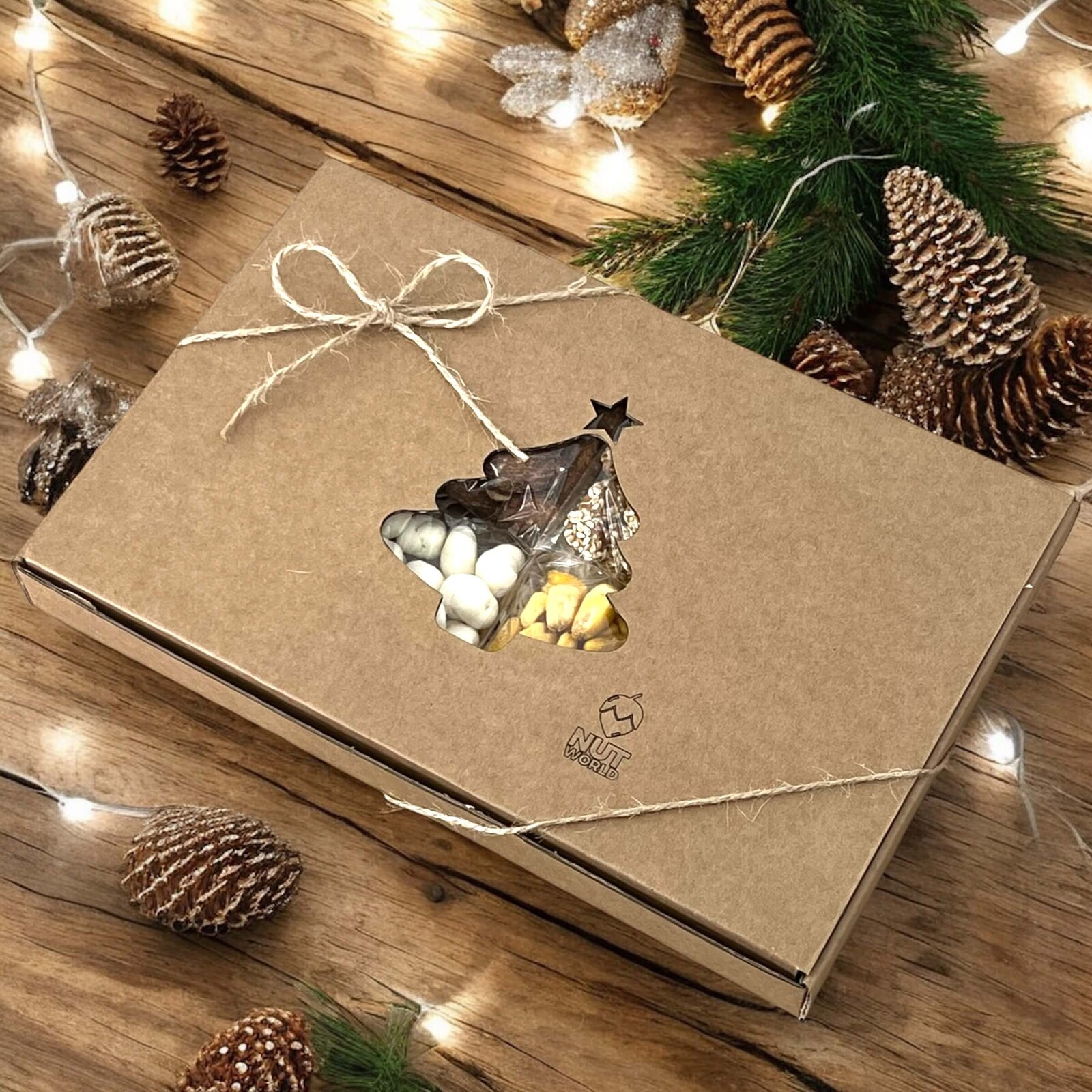 Nutworld.cz Vánoční dárková krabička 4 x MIX - SE STROMEČKEM