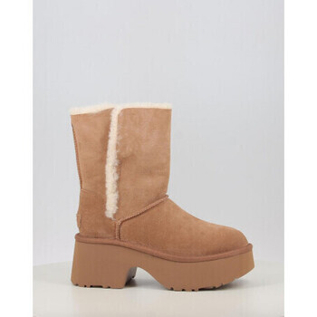 UGG  ESMEE BOOT  ruznobarevne