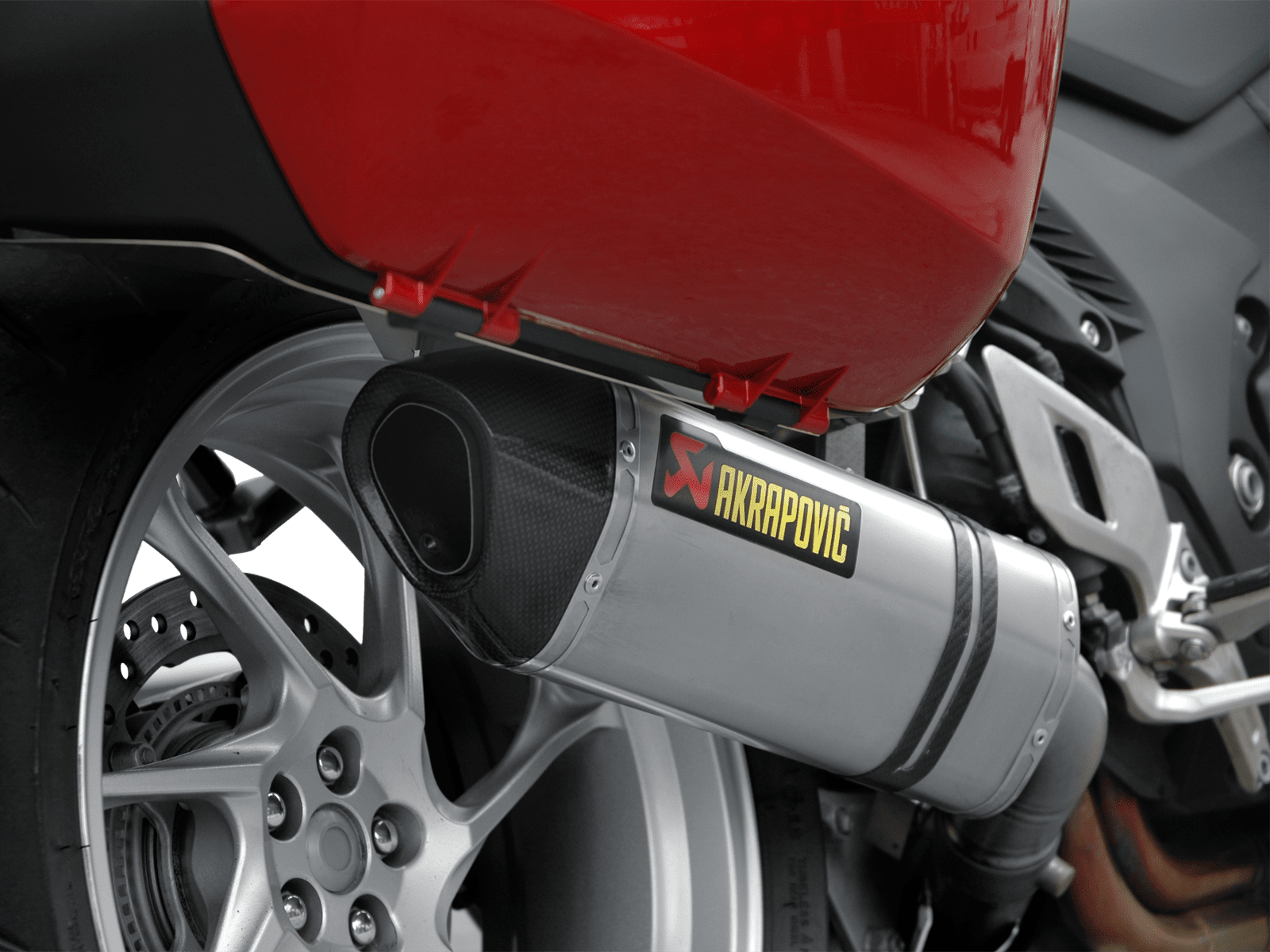 Akrapovič S-H12SO1-HRT Výfuková koncovka