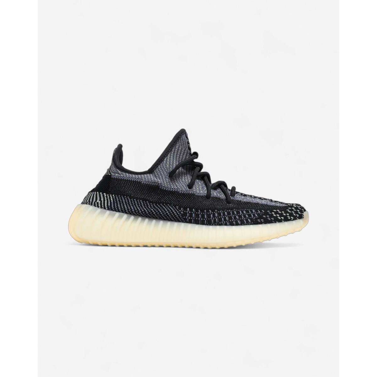 adidas  Yeezy Boost 350 V2 Carbon  Černá