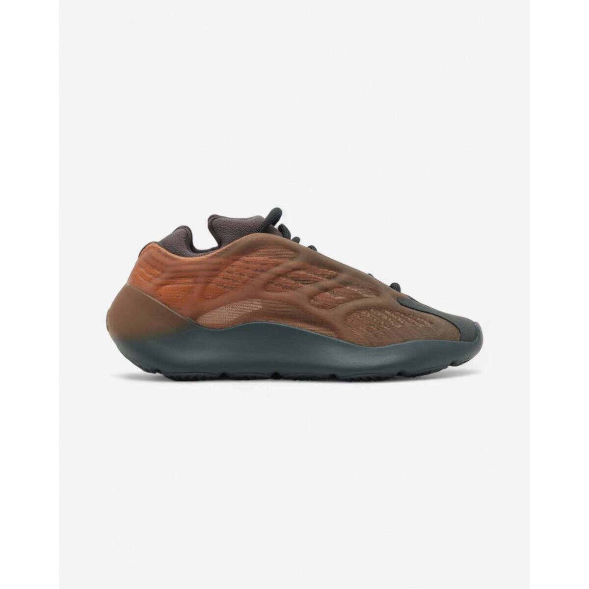 adidas  Yeezy 700 V3 Copper Fade  Bílá