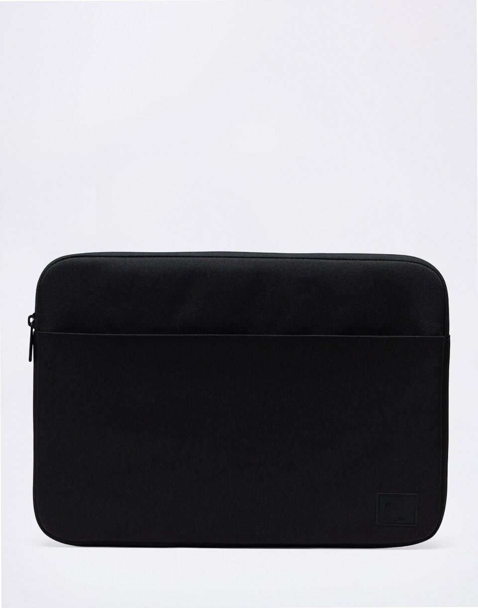 Herschel Supply Denman 15-16 Inch Sleeve Tech Black