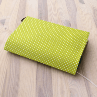 Obal na knihu - Puntík na žlutozelené (UNI-XS)