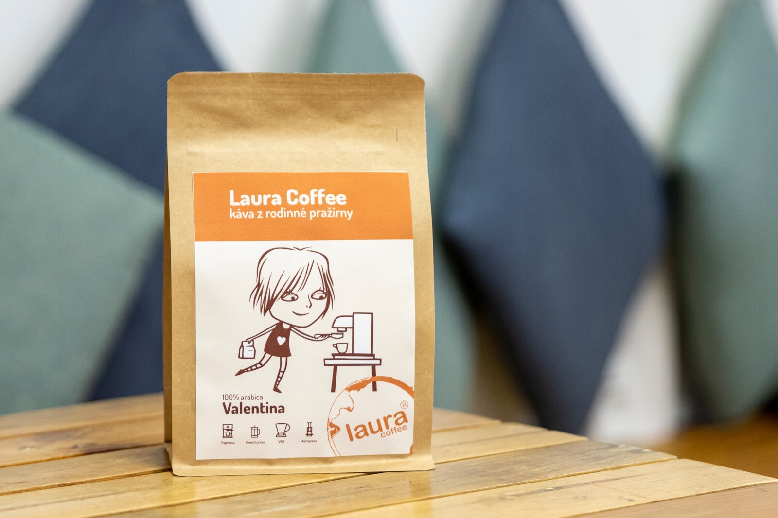 Laura Coffee Zrnková káva Valentina 1kg