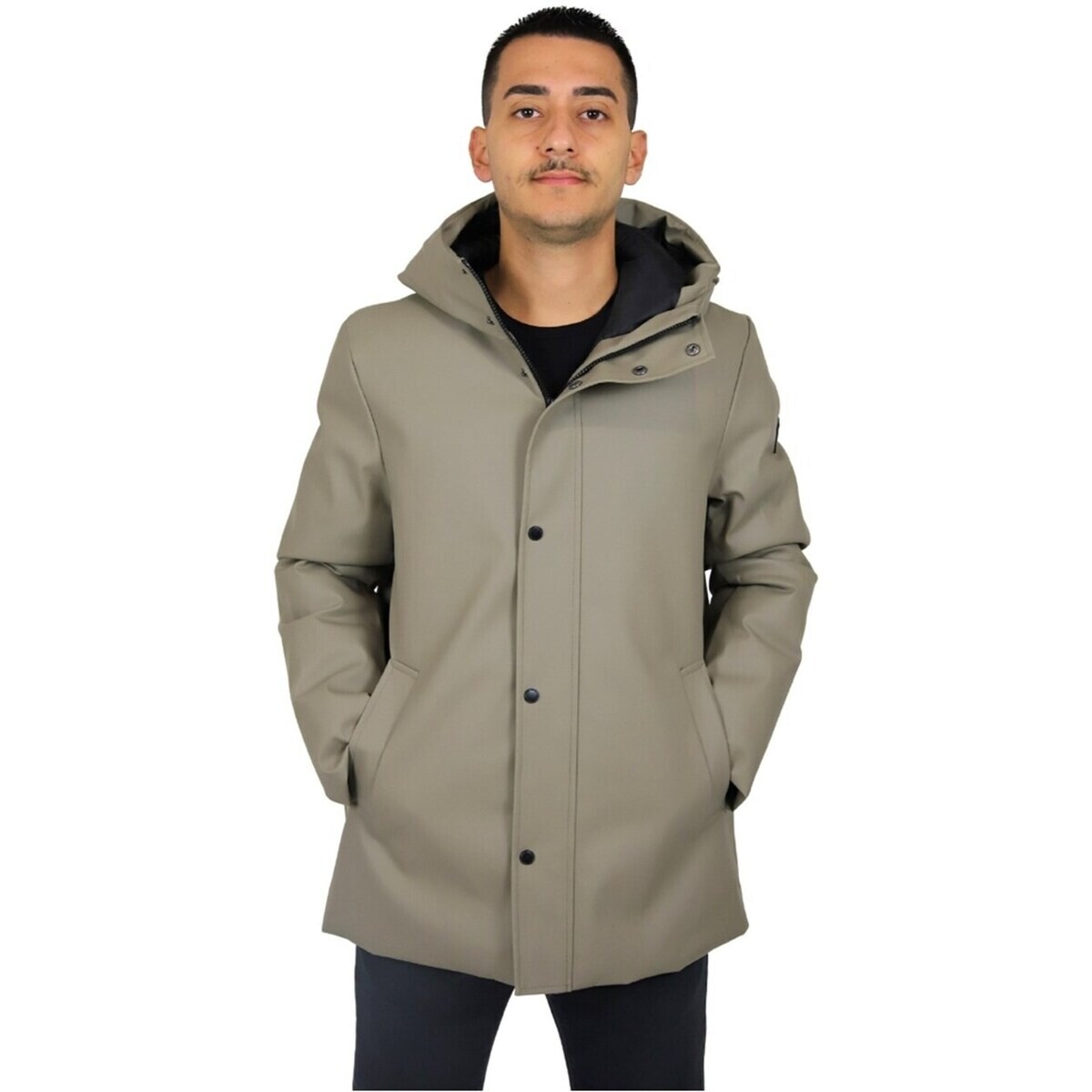 Marina Yachting  252Y02012  Červená