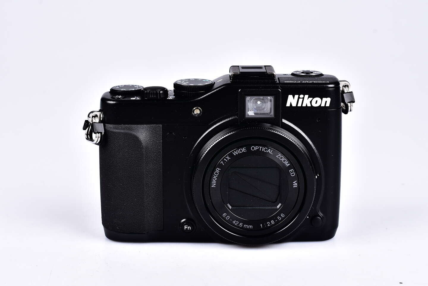 Nikon Coolpix P7000 bazar