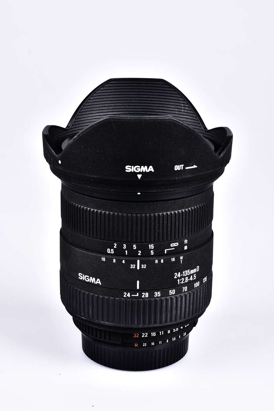 Sigma 24-135 mm f/2,8-4,5 D pro Nikon bazar