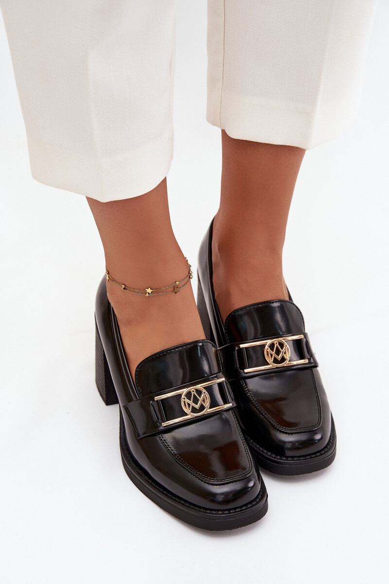 Dámské mokasíny na podpatku s ozdobou