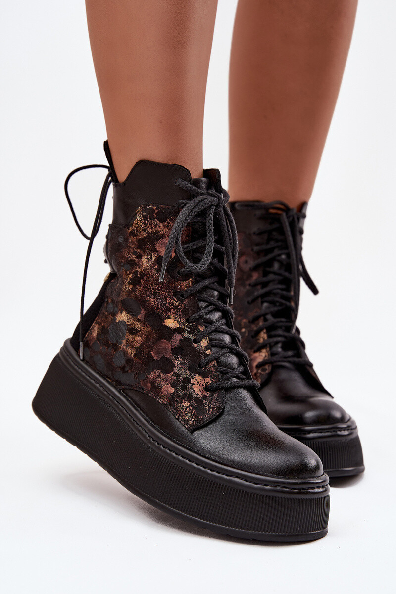 Kožené kotníkové boty Maciejka na platformě