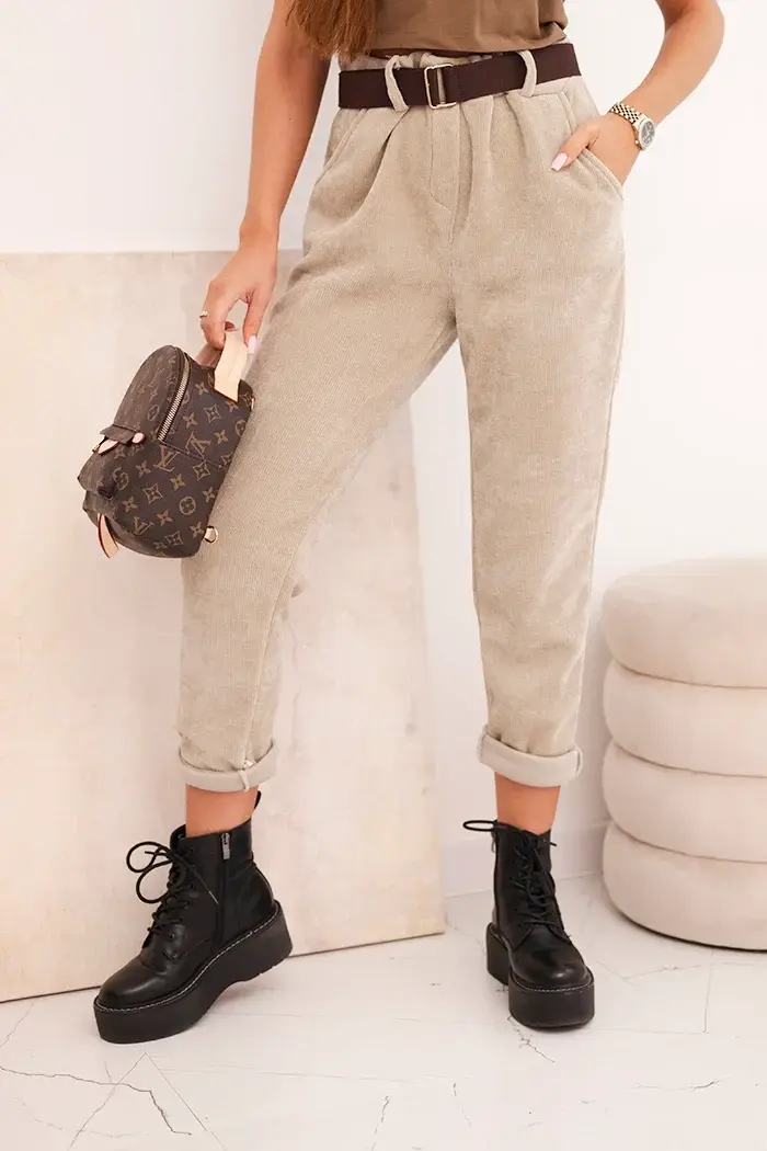 Kesi Włoski dámské manšestrové kalhoty s páskem