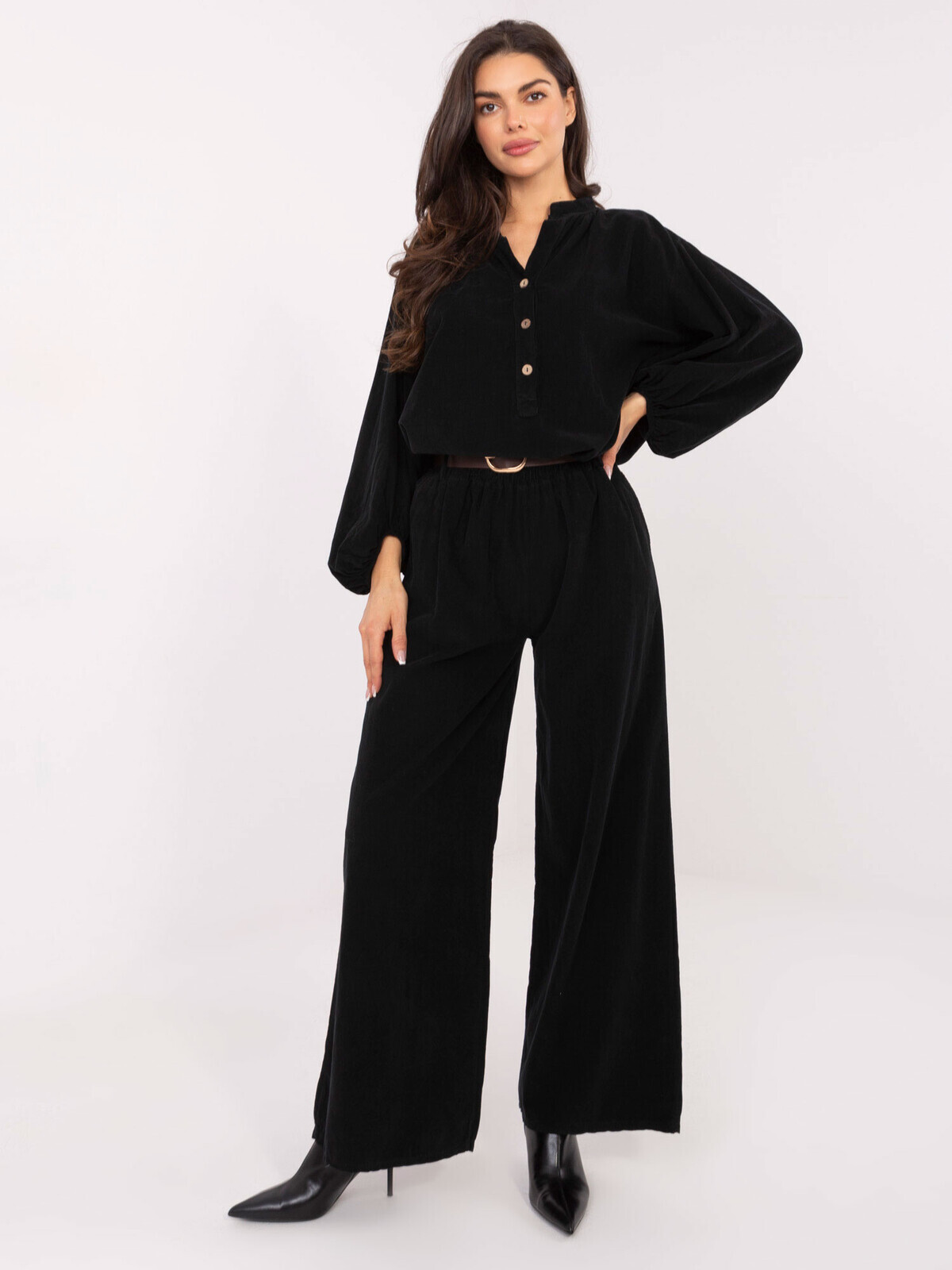 Černý komplet s kalhotami