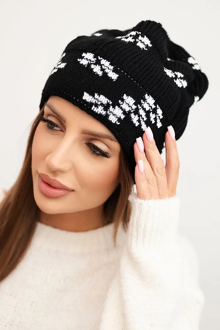 Dámská zimní čepice Kesi s vločkami