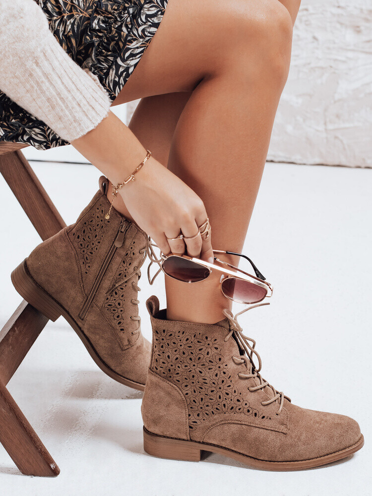 Dámské kotníkové boty na šněrování