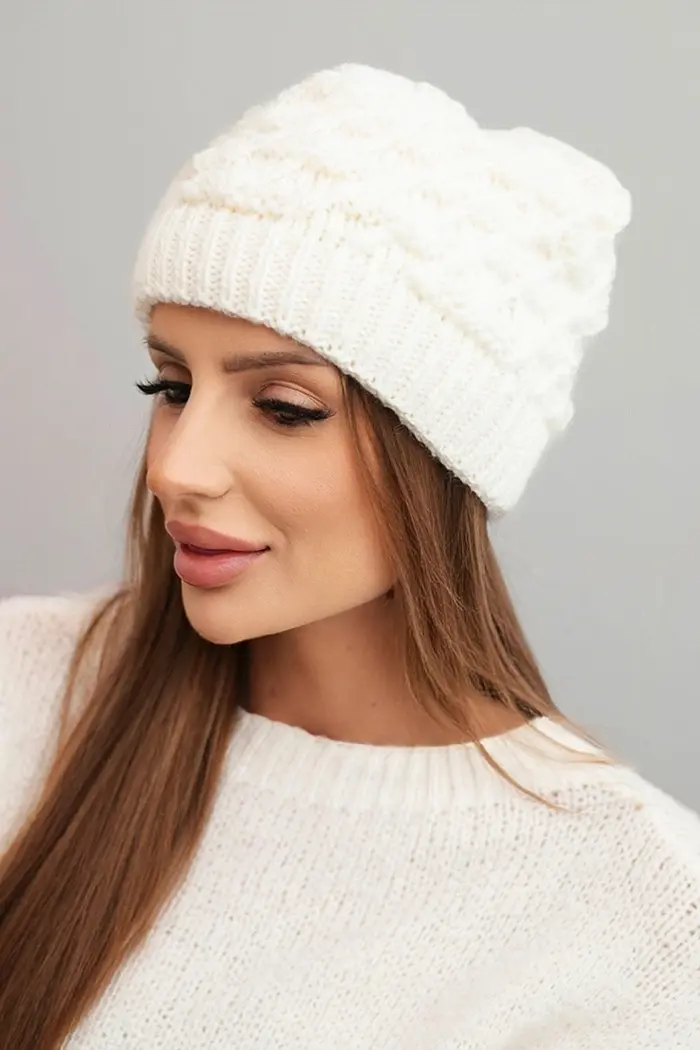 Dámská čepice Emma s otevřeným vzorem