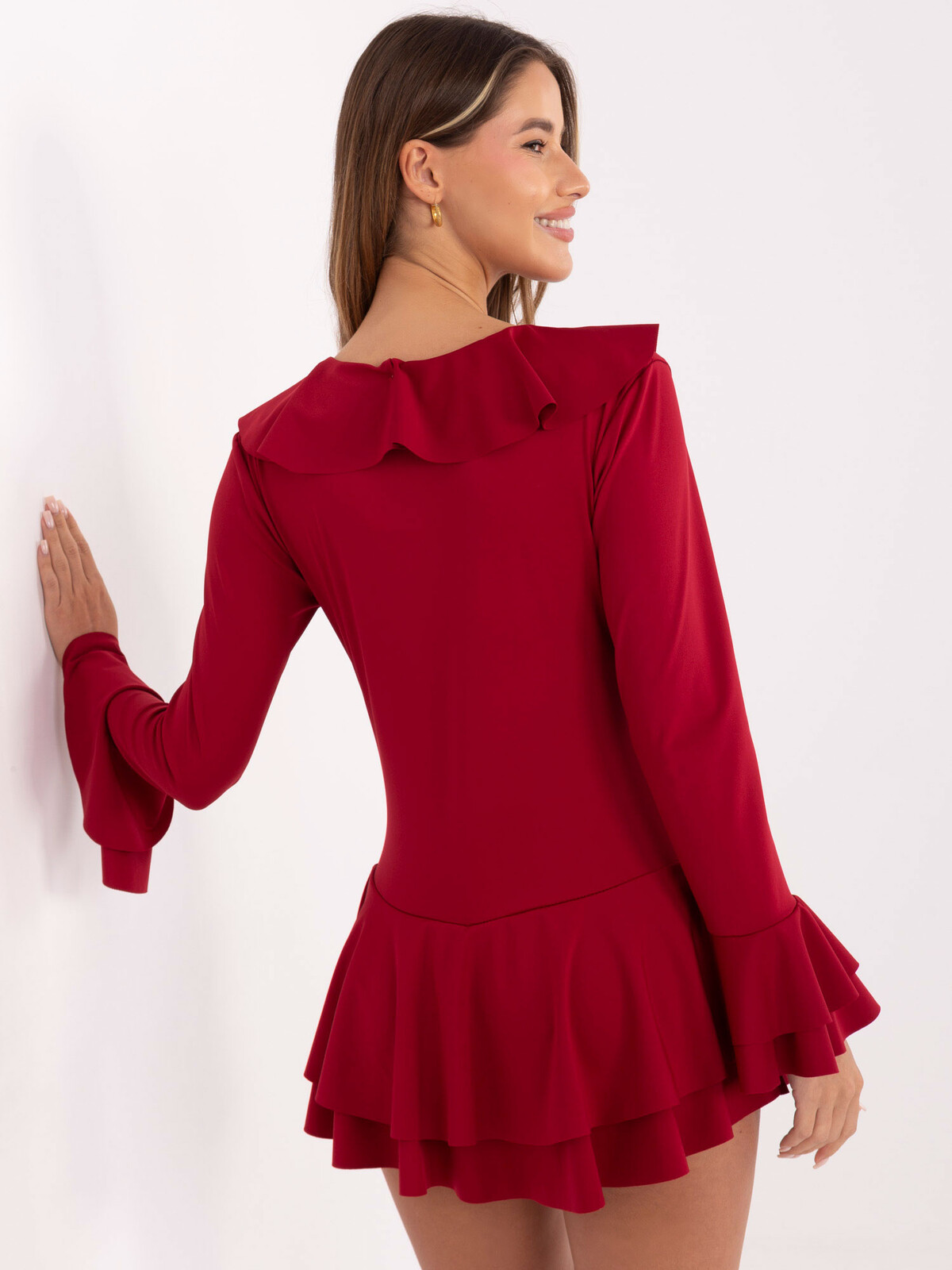 Krátký bordó overal s volány