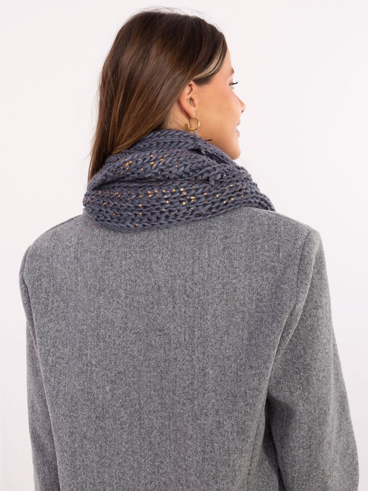 Tmavě šedá komínová šála