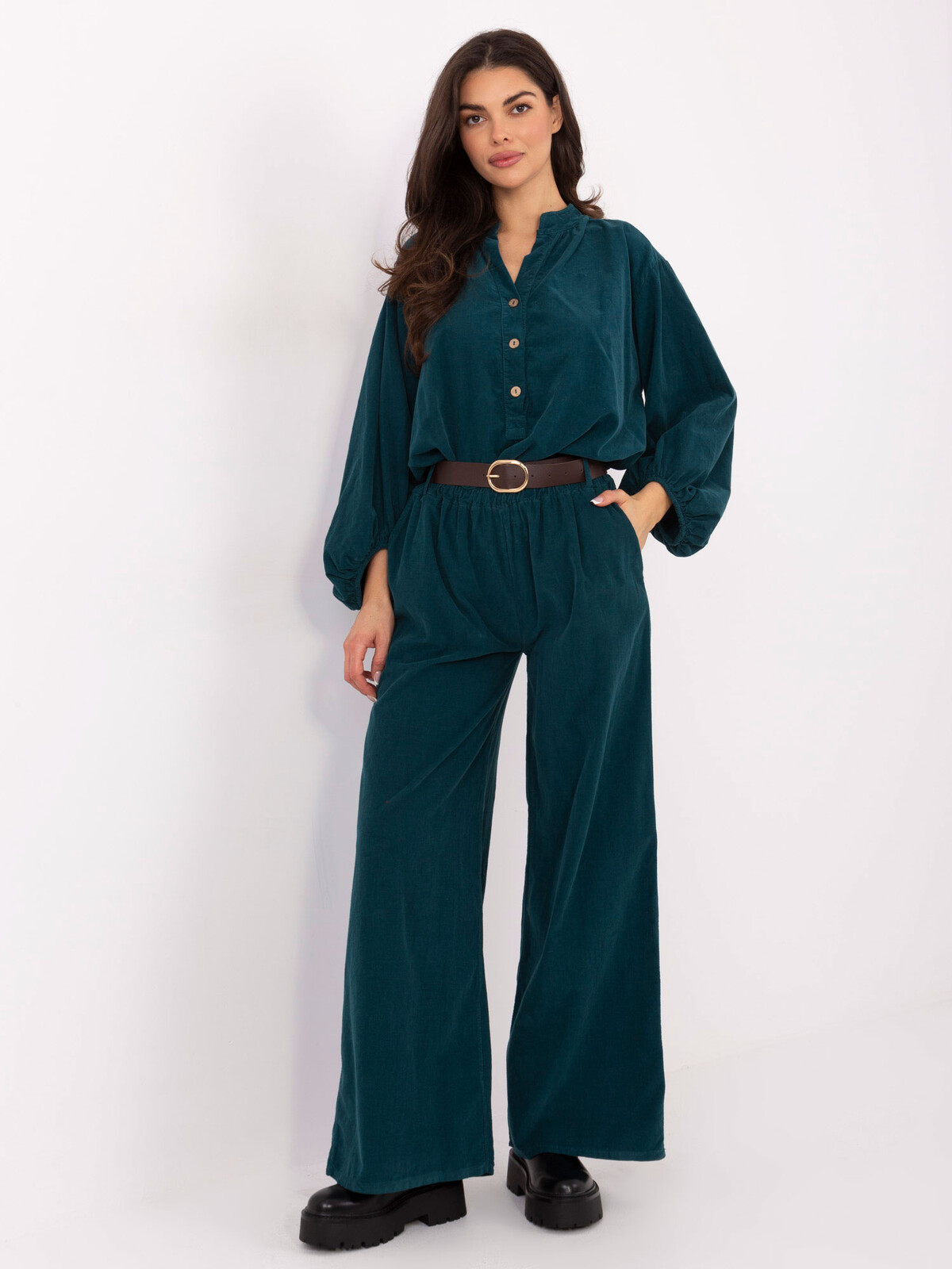 Sametový komplet v petrolejové barvě