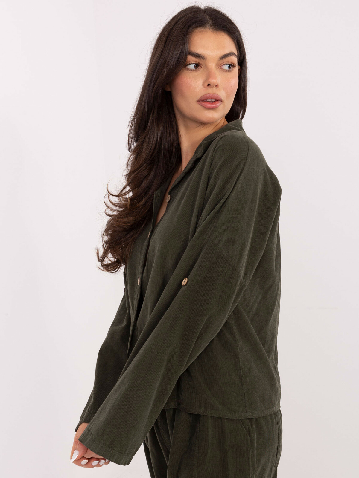 Khaki košile s dlouhými rukávy