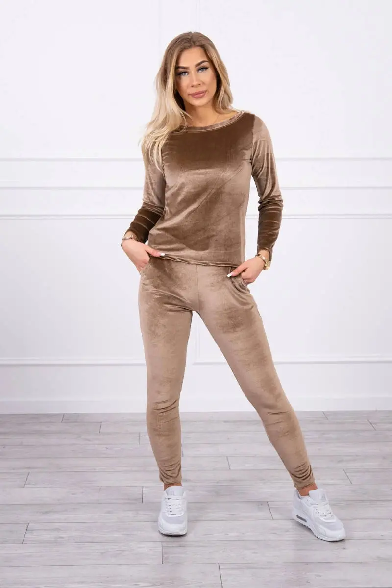 Kesi velurová souprava s řasením hnědá