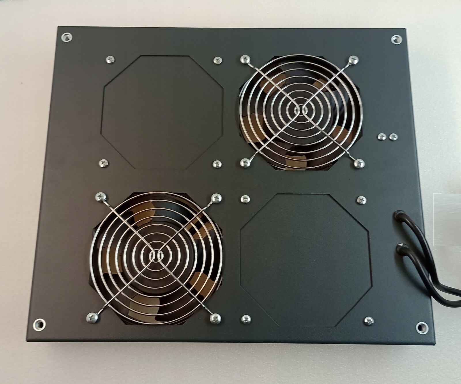 Ventilační panel C&C Partners ACB2VT – 2 ventilátory termostat