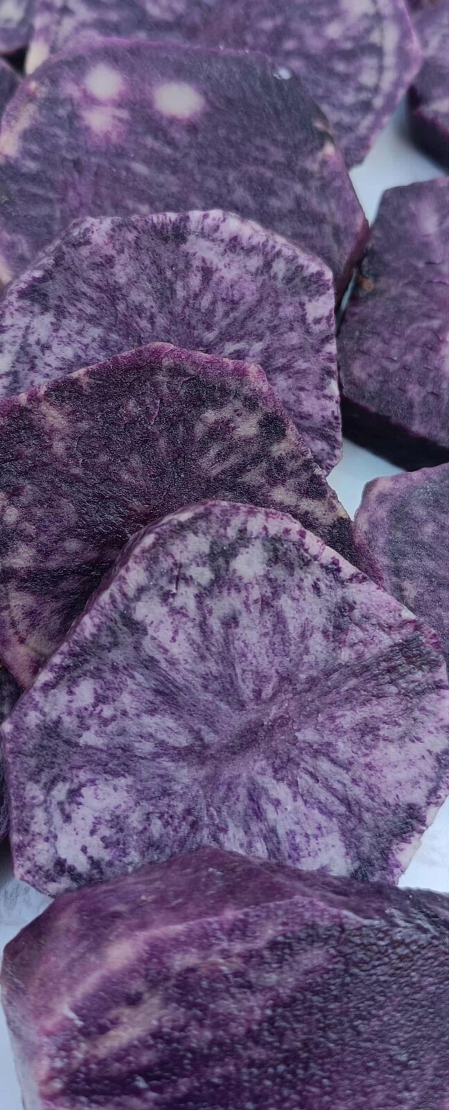 Fialové, lanýžové brambory Provita 15 kg 1 kg růžová dužina