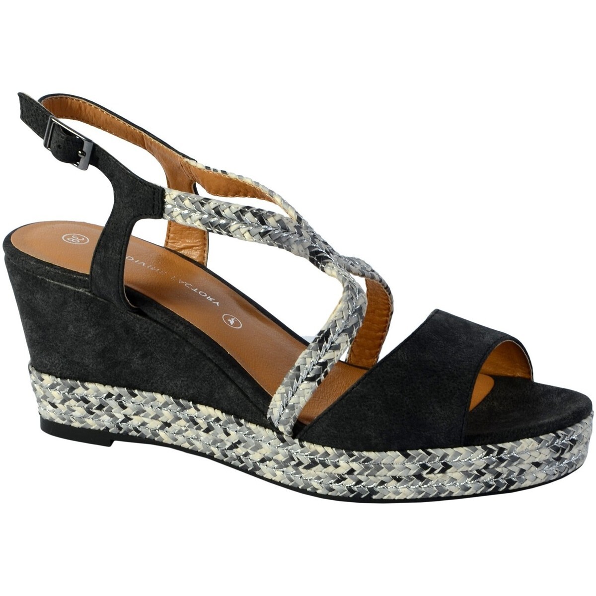 The Divine Factory  147029  Černá