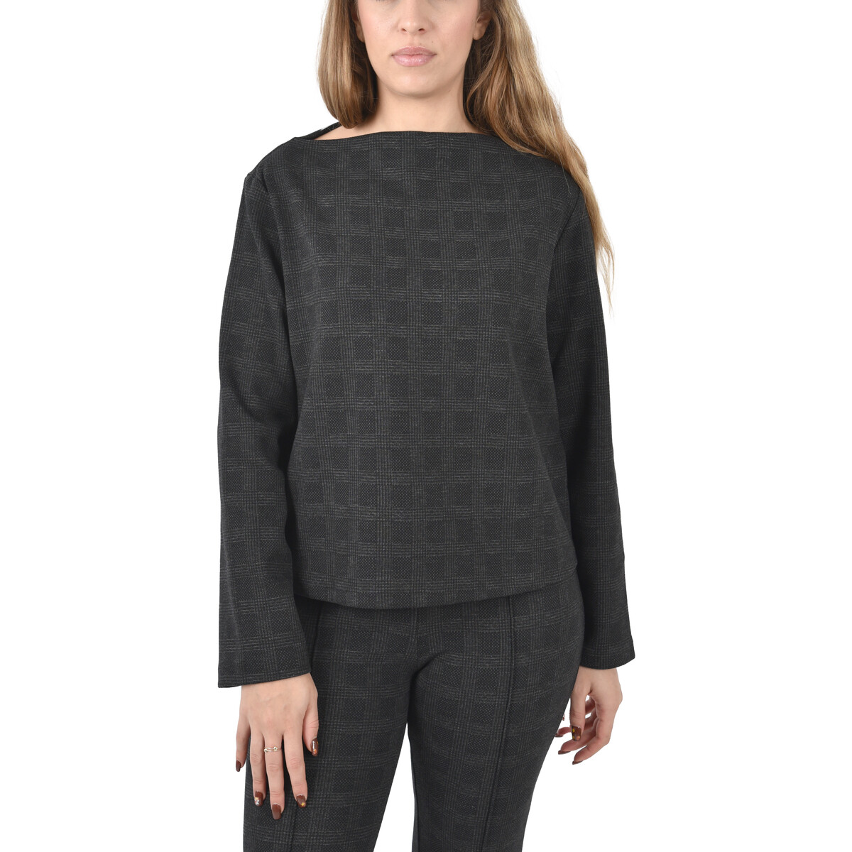 Niu'  AW25516J023  Hnědá