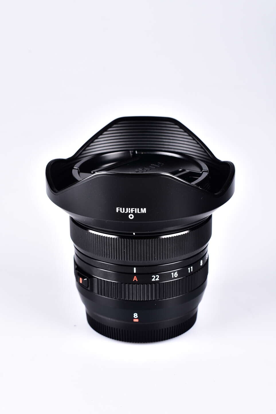 Fujifilm XF 8 mm f/3,5 R WR bazar