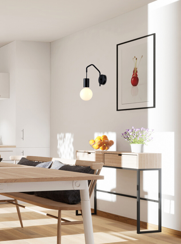 Nástěnné svítidlo s matným černým kovovým rámem Basso