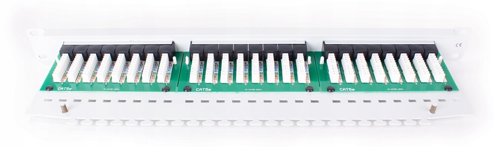 Patch Panel Utp CAT.5E 24 Portů Šedá/bílá