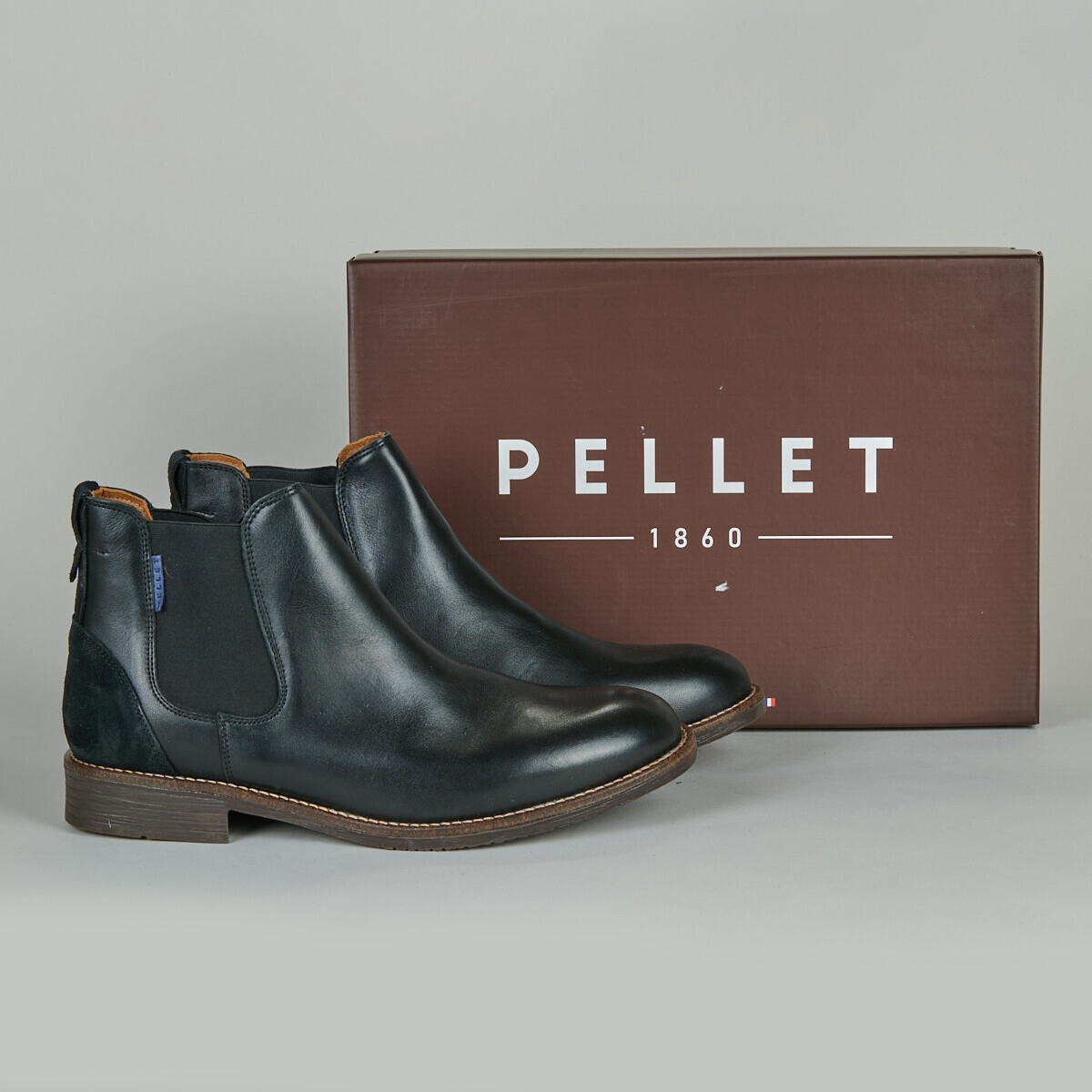 Pellet  FLAVIO  Černá