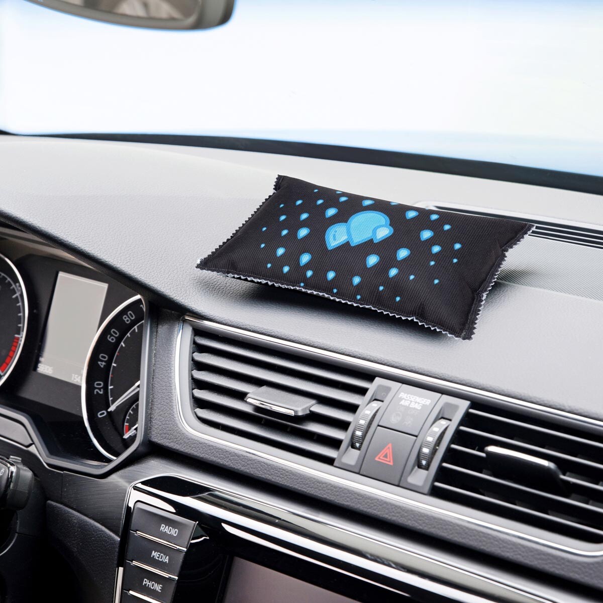 Odvlhčovač do auta s indikátorem, 2 x 400 g