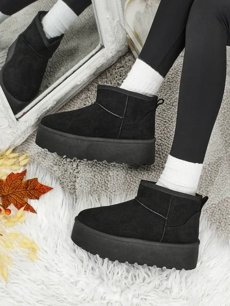 Resti Vespera Women's Short Snow Boots