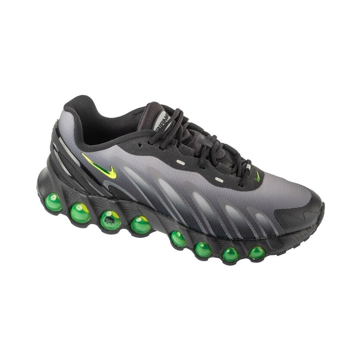 Nike  Dn8  ruznobarevne