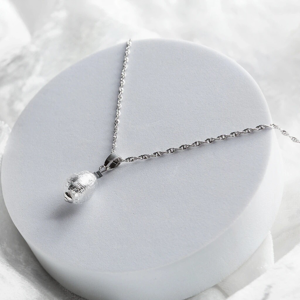 Lampglas Elegantní náhrdelník Moon Nude s ryzím stříbrem v perle Lampglas NNM4/AG/RHO 50 cm