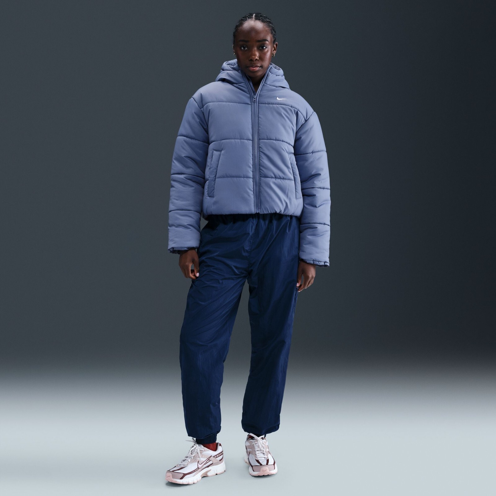 Nike Sportswear Classic Puffer W Therma-FIT Loose Hooded Jacket M