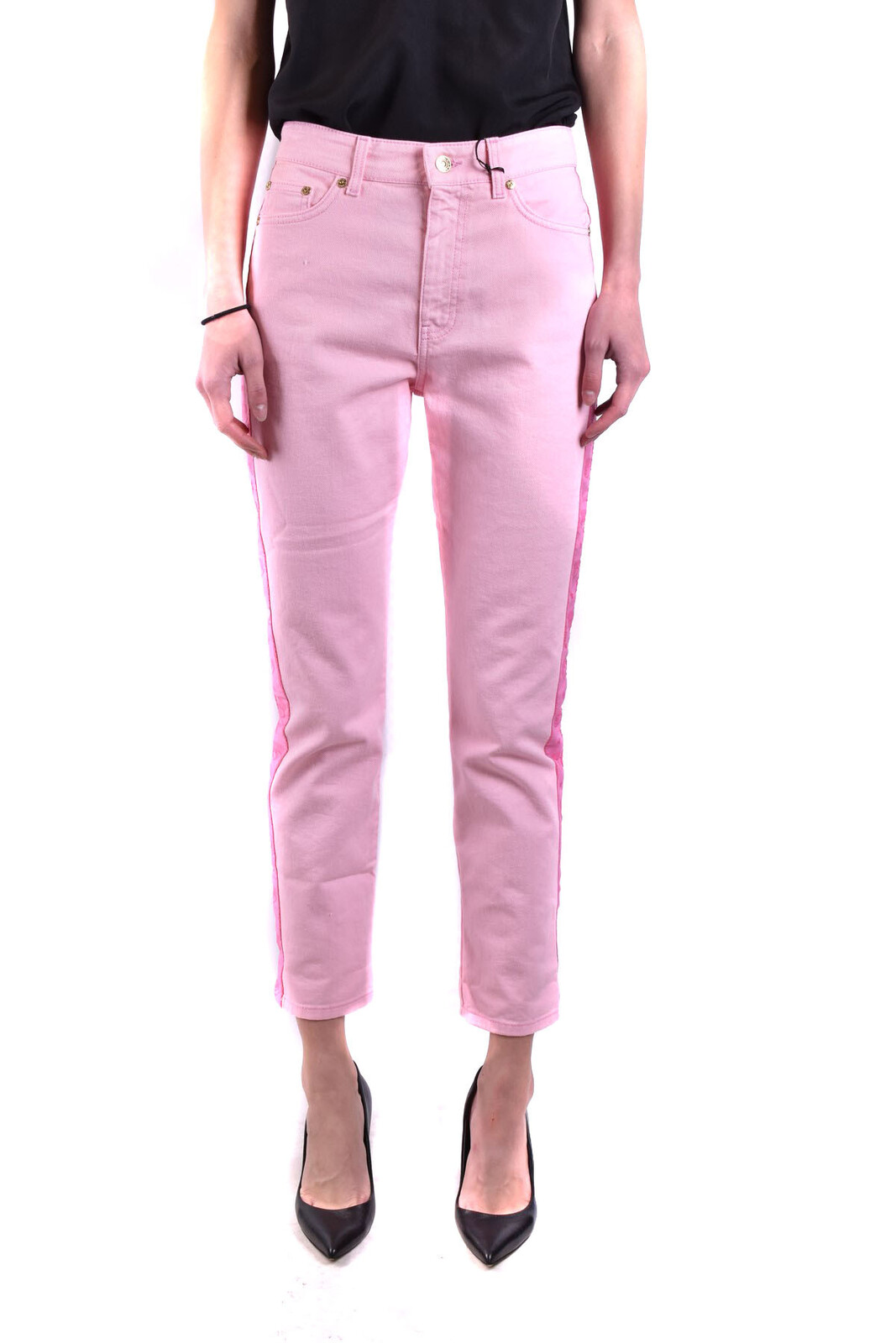 Chiara Ferragni růžové džíny