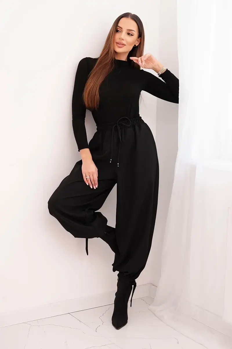 Kesi Włoski Dámské kalhoty s širokou nohavicí a zavazováním dole černé