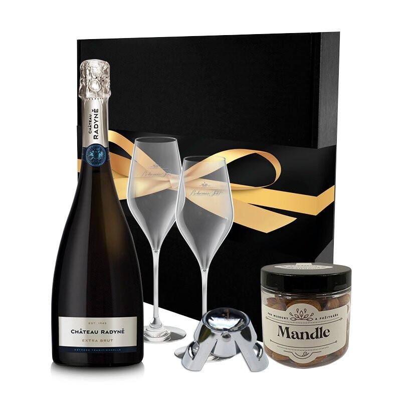 Dárkový set s Chateau Radyně a mandlemi