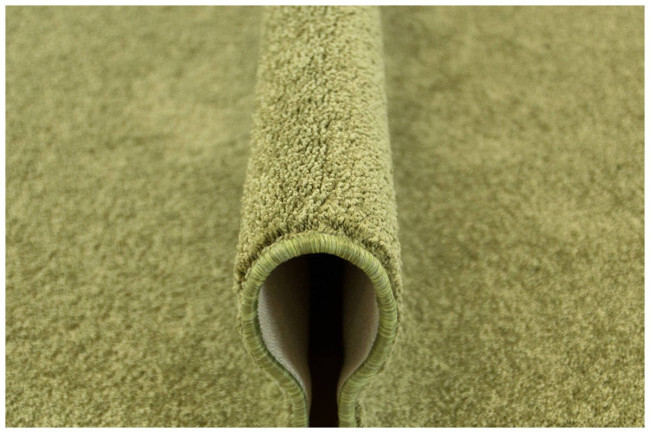 Metrážový koberec Monte-Bianco 46 olivově zelený