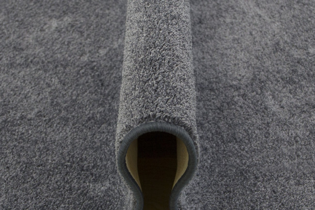 Metrážový koberec Princess 80 antracitový