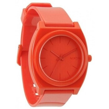 Nixon  RED  Červená