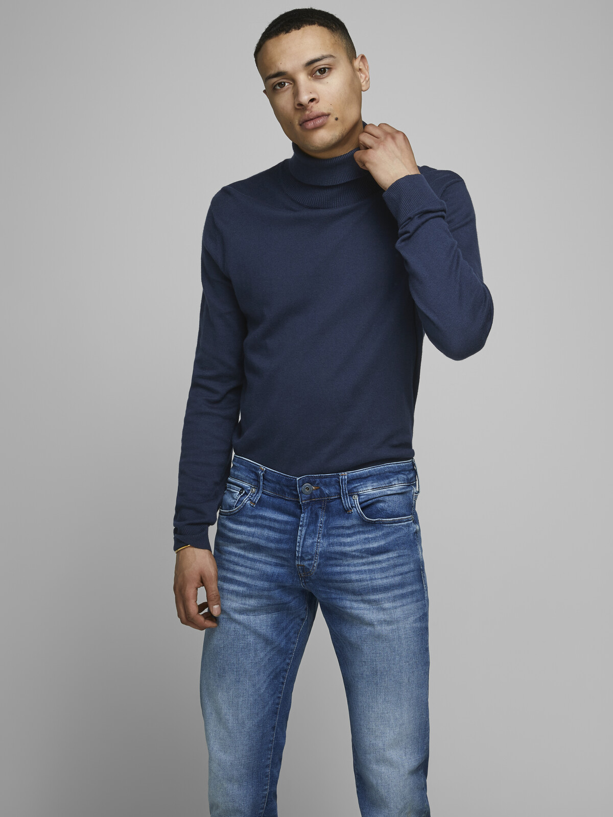 Tmavě modrý basic rolák Jack & Jones Emil