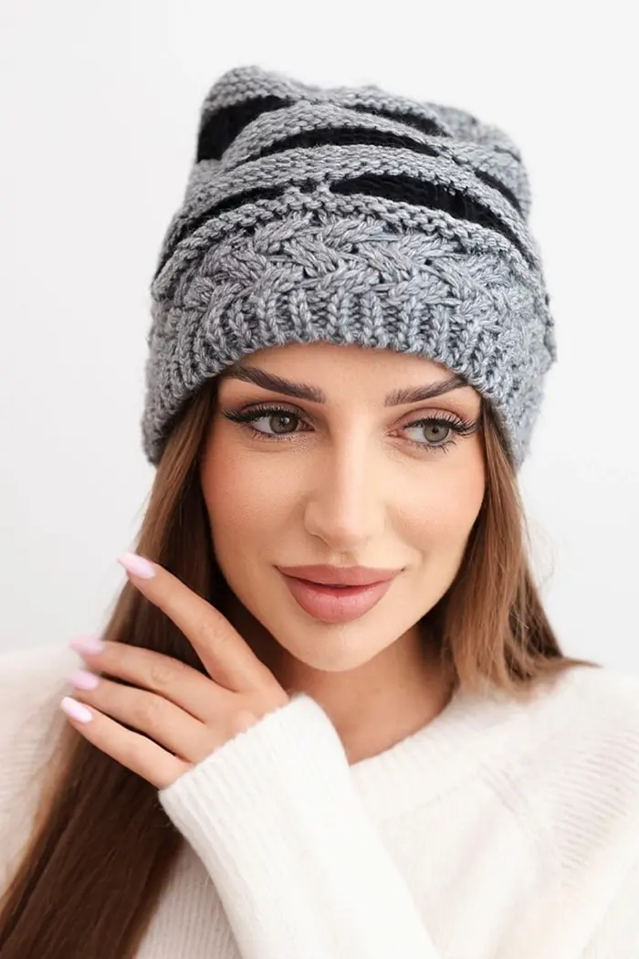 Dámská zimní čepice Kesi z vlny