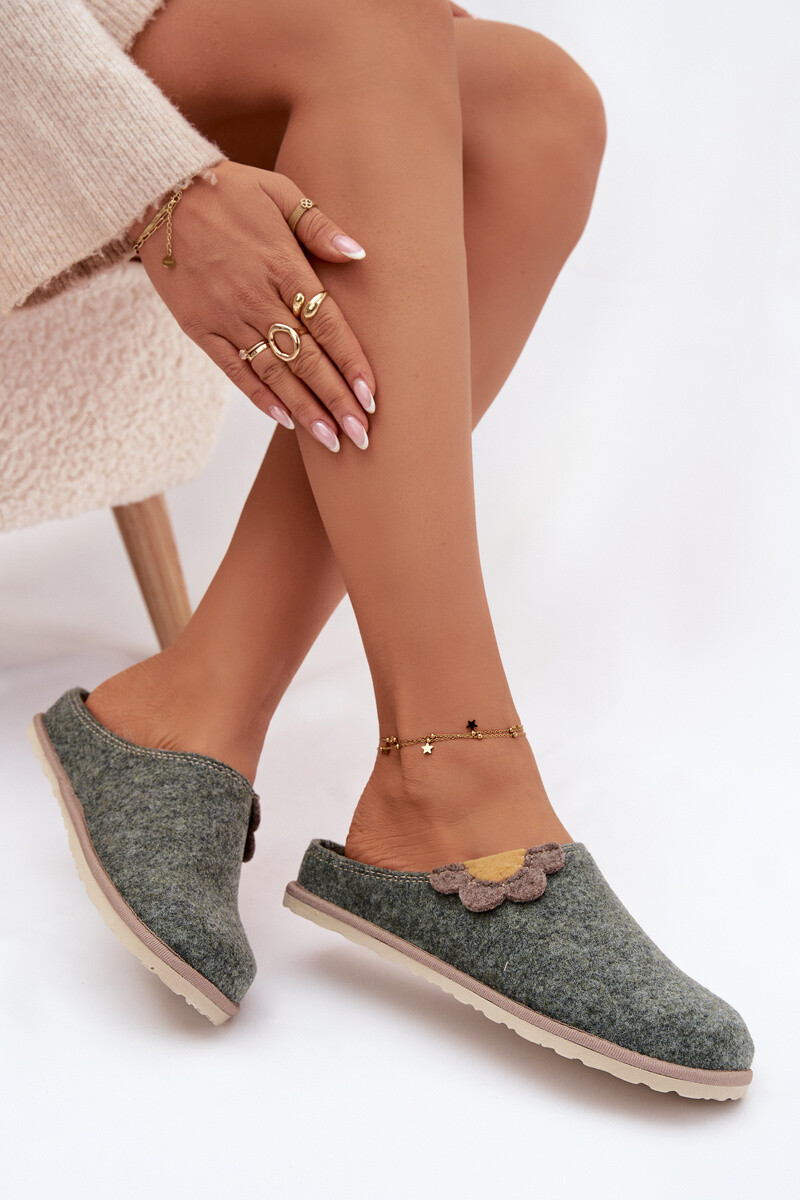 Dámské pantofle Inblu s květinovým ornamentem