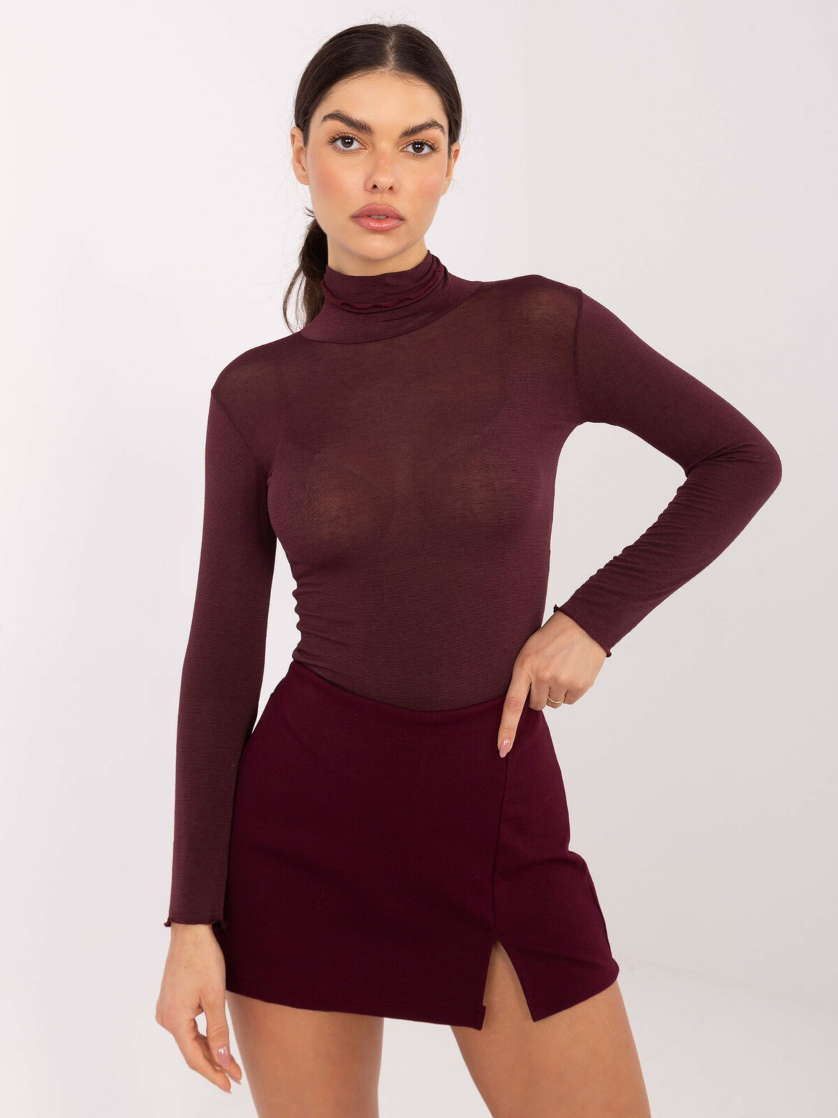 Bordové módní kraťasy s vysokým pasem