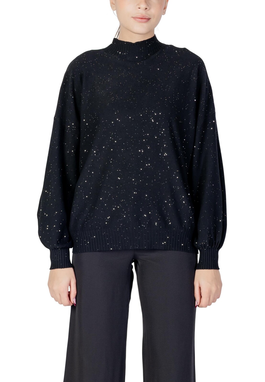 Černý svetr se třpytkami