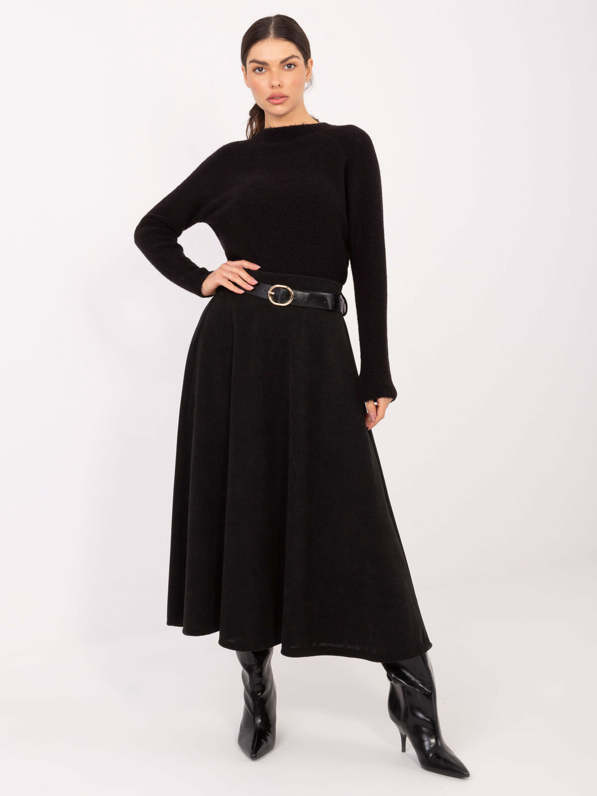 Černá midi sukně s páskem